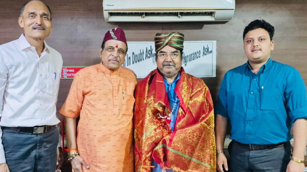 Felicitation of Shri Nirmalendu Sil, Director of UNESONS ENGINEERING AND FABRICATIONS PRIVATE LIMITED